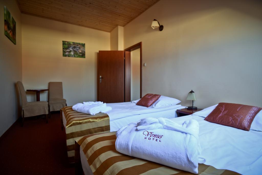 Hotel Venus Kolbudy Kültér fotó