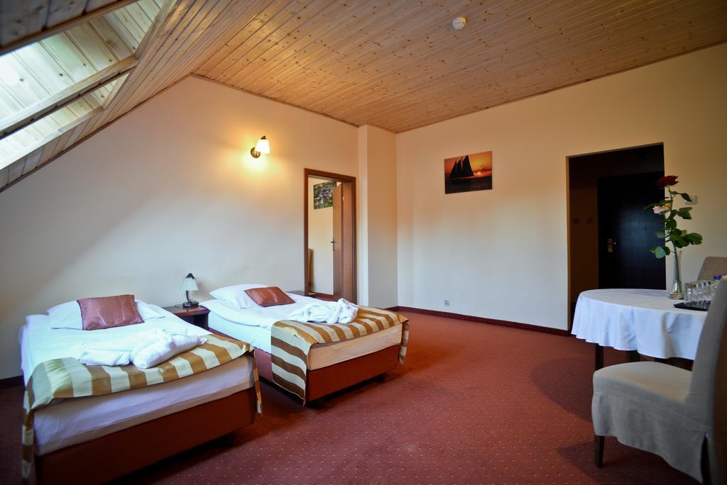 Hotel Venus Kolbudy Kültér fotó